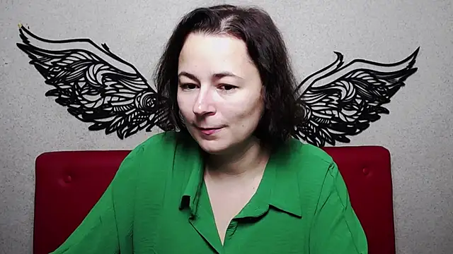 Snapshot of MarieSho chatting on 02.05.25 MarieSho online show from 02.05.25