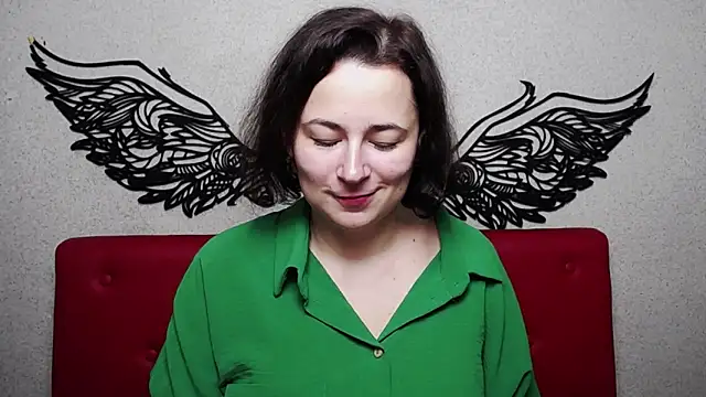 Snapshot of MarieSho chatting on 02.06.25 MarieSho online show from 02.06.25