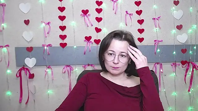 Snapshot of MarieSho chatting on 03.01.25 MarieSho online show from 03.01.25