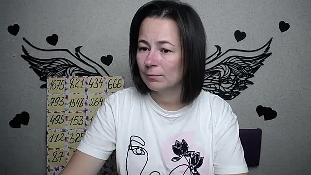 Snapshot of MarieSho chatting on 09.15.25 MarieSho online show from 09.15.25