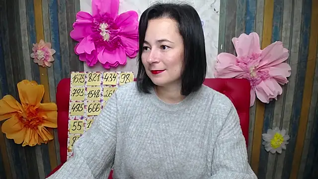 Snapshot of MarieSho chatting on 10.09.25 MarieSho online show from 10.09.25