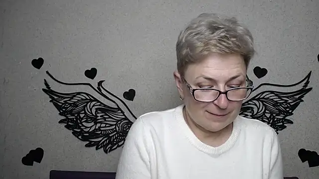 Snapshot of EmiliaGree chatting on 03.21.26 EmiliaGree online show from 03.21.26