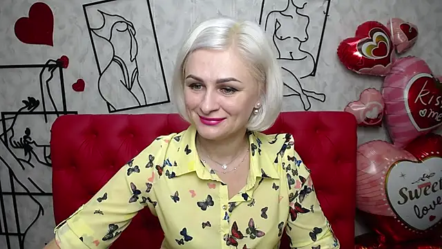 Snapshot of OliviaHorst chatting on 03.15.25 OliviaHorst online show from 03.15.25