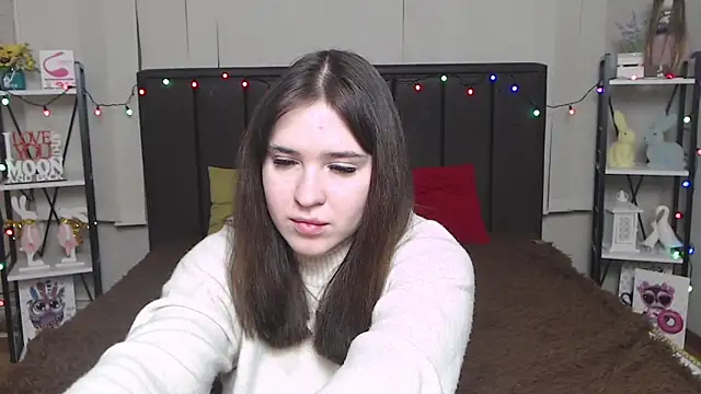 Snapshot of LauraHlot chatting on 02.01.25 LauraHlot online show from 02.01.25