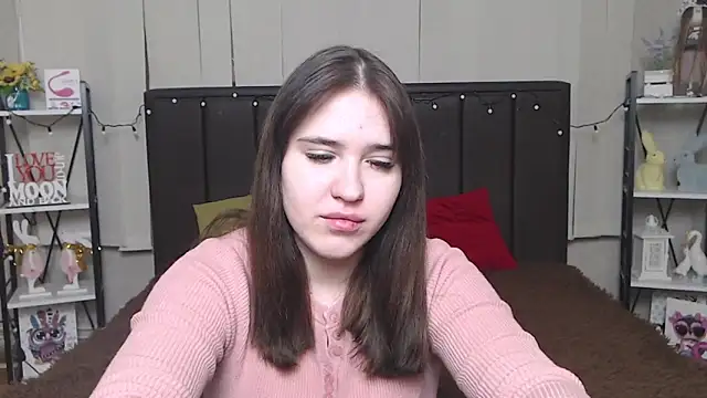 Snapshot of LauraHlot chatting on 02.06.25 LauraHlot online show from 02.06.25