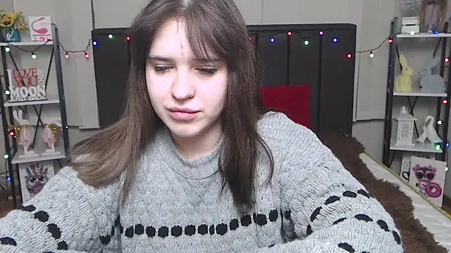 Snapshot of LauraHlot chatting on 02.10.25 LauraHlot online show from 02.10.25