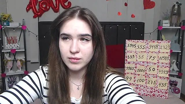 Snapshot of LauraHlot chatting on 03.14.25 LauraHlot online show from 03.14.25