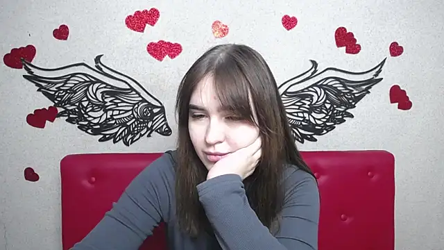 Snapshot of LauraHlot chatting on 03.15.25 LauraHlot online show from 03.15.25