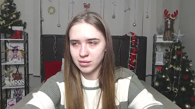 LauraHlot online show from 12.16.25