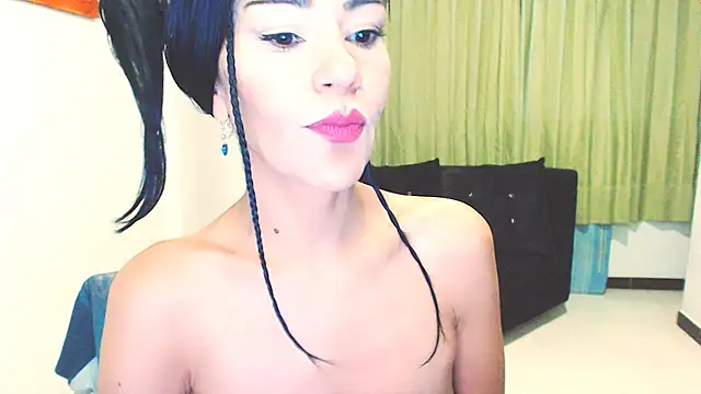 Stephanie520 online show from 01.17.25