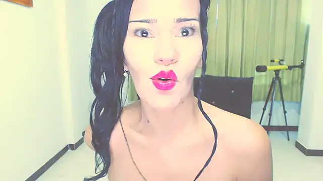 Stephanie520 online show from 09.24.25