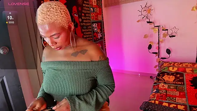 Snapshot of KenyaMystic chatting on 01.21.25 KenyaMystic online show from 01.21.25