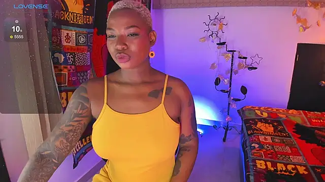 Snapshot of KenyaMystic chatting on 02.12.25 KenyaMystic online show from 02.12.25