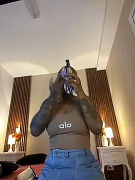 Snapshot of KenyaMystic chatting on 10.28.25 KenyaMystic online show from 10.28.25