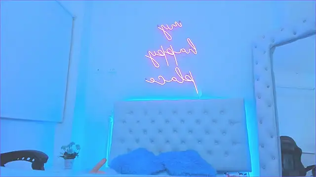 Snapshot of silvana__miller chatting on 02.27.25 silvana miller online show from 02.27.25