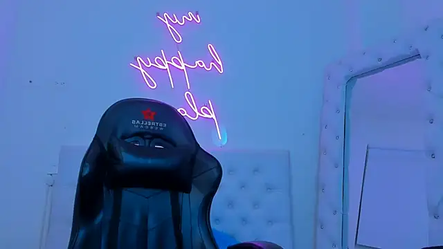 Snapshot of silvana__miller chatting on 03.23.25 silvana miller online show from 03.23.25