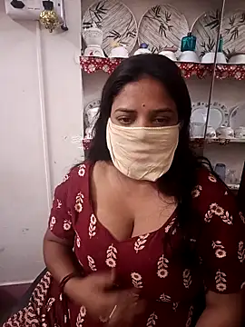 Snapshot of Ayesha-Baby chatting on 03.08.25 Ayesha-Baby online show from 03.08.25