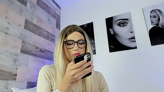 JESSI NAOMI online show from 01.11.25