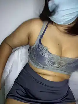 Snapshot of Shadow_Girl007 chatting on 01.15.25 Shadow Girl007 online show from 01.15.25