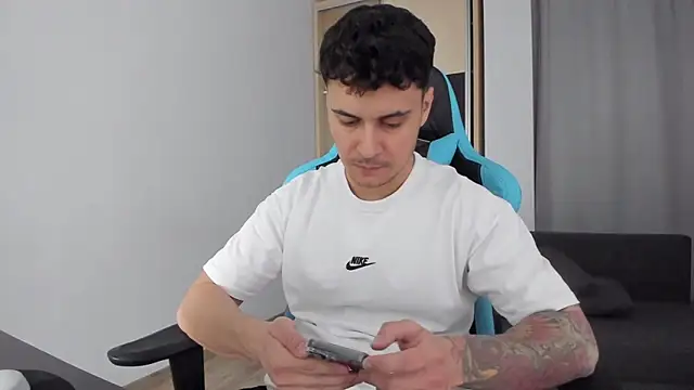 MatMalonne online show from 02.14.25