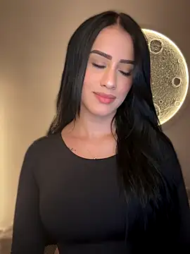 Snapshot of SarahhSmitth1 chatting on 10.24.25 SarahhSmitth1 online show from 10.24.25