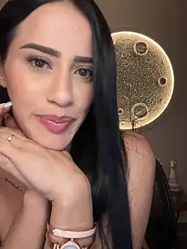 SarahhSmitth1 online show from 12.18.25