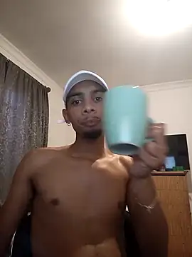 Snapshot of 29YOURZ_28_ chatting on 12.12.24 29YOURZ 28 online show from 12.12.24