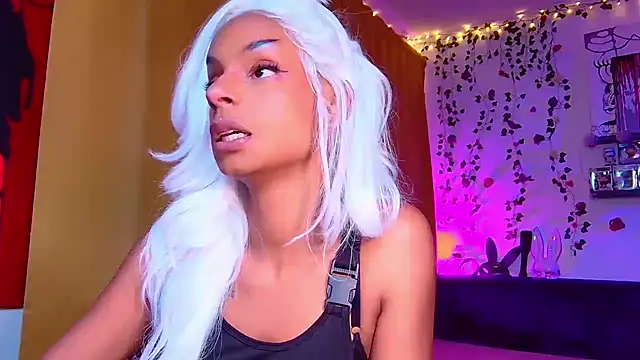 thegoddesschayenne online show from 04.28.26