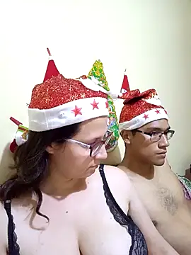 Snapshot of couple_orgasm chatting on 12.18.24 couple orgasm online show from 12.18.24