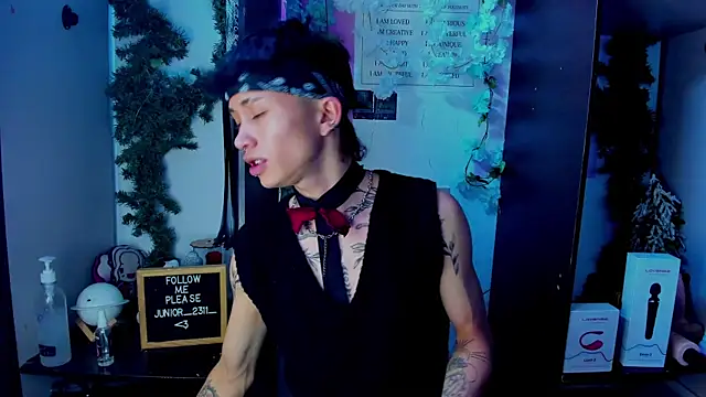 juniior 2311  online show from 03.11.25