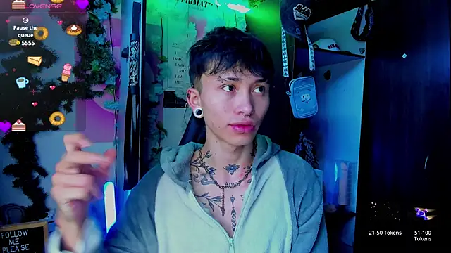 juniior 2311  online show from 03.21.25