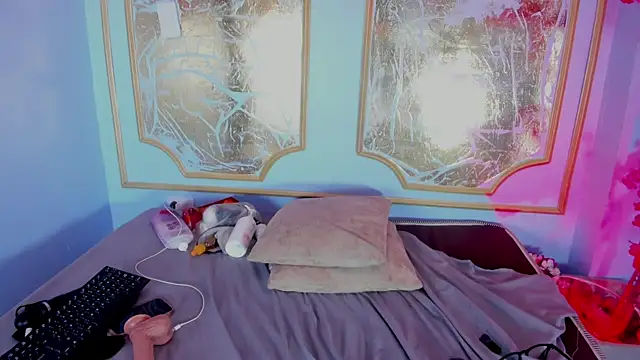 melaniecooperr online show from 12.15.25