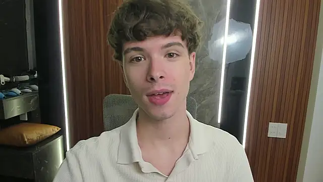 Snapshot of calvin_love_you chatting on 07.08.26 calvin love you online show from 07.08.26