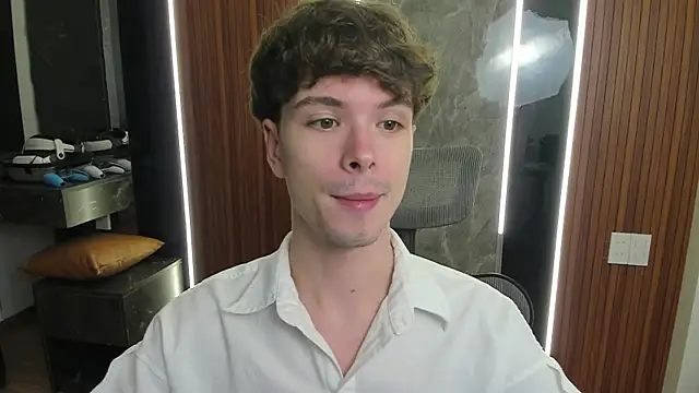Snapshot of calvin_love_you chatting on 07.11.26 calvin love you online show from 07.11.26