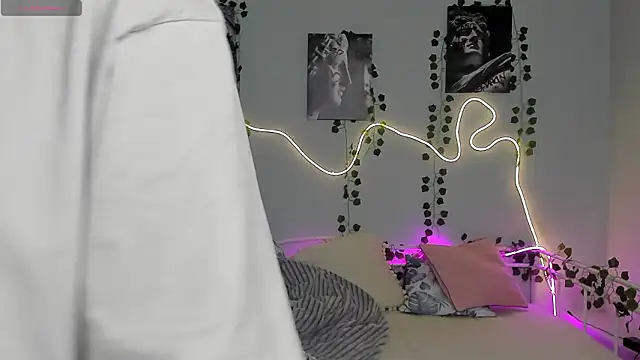 Snapshot of Melissa_babs chatting on 12.08.24 Melissa babs online show from 12.08.24