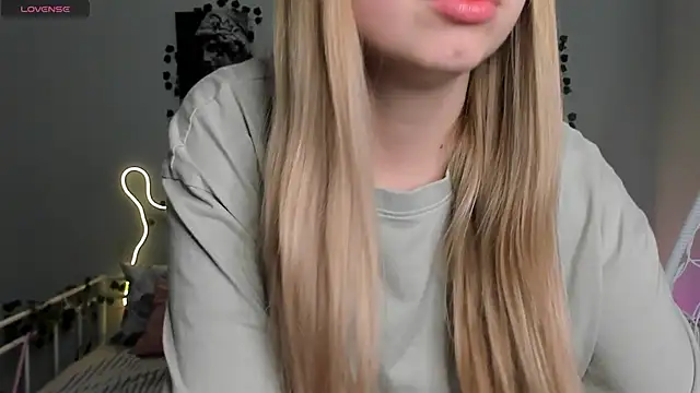 Snapshot of Melissa_babs chatting on 12.22.24 Melissa babs online show from 12.22.24