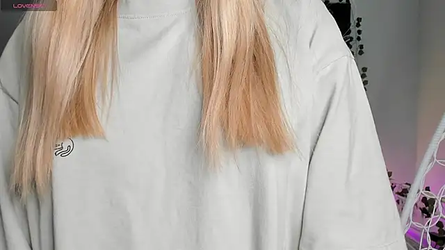 Snapshot of Melissa_babs chatting on 12.22.24 Melissa babs online show from 12.22.24