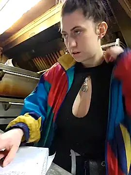 Snapshot of lavenderdelights chatting on 01.03.25 lavenderdelights online show from 01.03.25