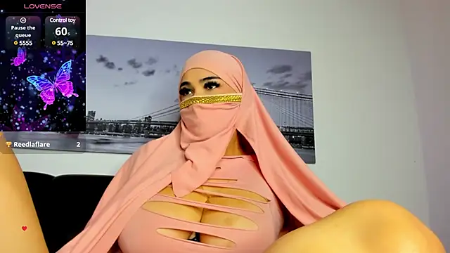 Tahiraa  online show from 02.22.25