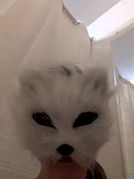 kleinelea123 online show from 03.18.25