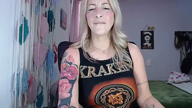 Snapshot of yulieth_anamar chatting on 01.02.25 yulieth anamar online show from 01.02.25