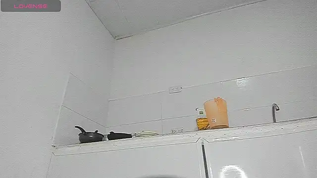 Sophie sweett19 online show from 12.27.24