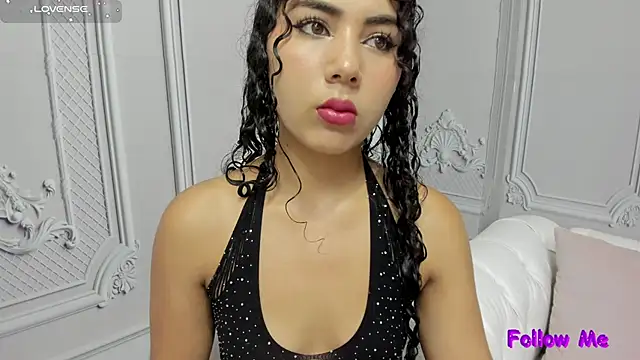 Snapshot of joselyn_sexy_ chatting on 12.29.24 joselyn sexy online show from 12.29.24