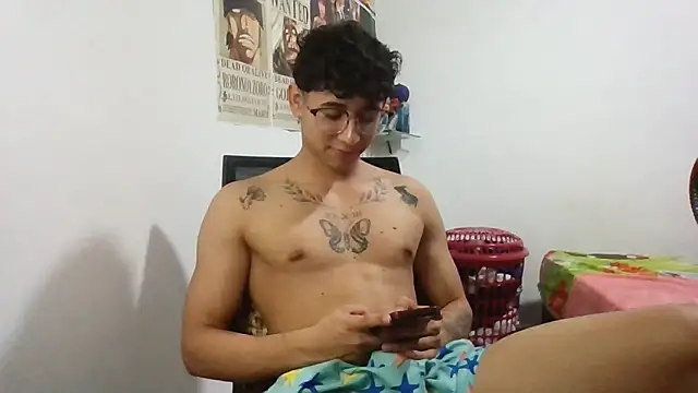 Snapshot of Dillom420 chatting on 01.15.25 Dillom420 online show from 01.15.25