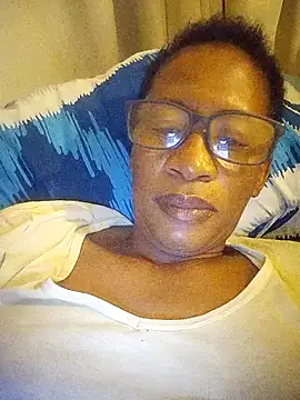 Snapshot of bustybillies chatting on 02.19.26 bustybillies online show from 02.19.26