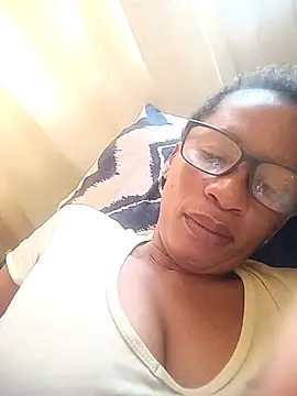 Snapshot of bustybillies chatting on 02.20.26 bustybillies online show from 02.20.26