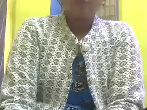 CUTYHINA 001 online show from 12.18.24