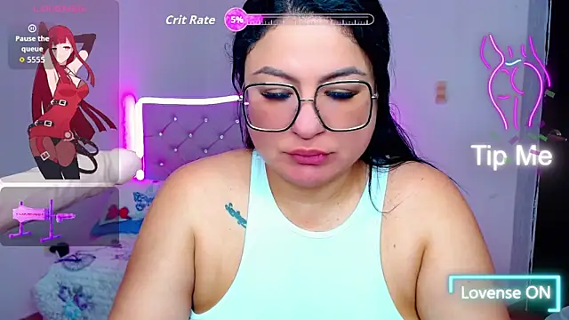 Snapshot of _curvy_latina chatting on 09.19.25 curvy latina online show from 09.19.25