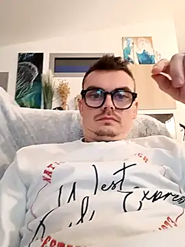 Snapshot of GLouglou19 chatting on 01.09.26 GLouglou19 online show from 01.09.26