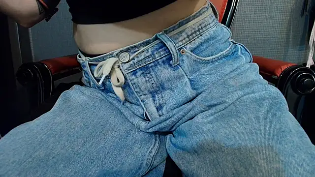 Snapshot of LusstCruella chatting on 02.03.25 LusstCruella online show from 02.03.25